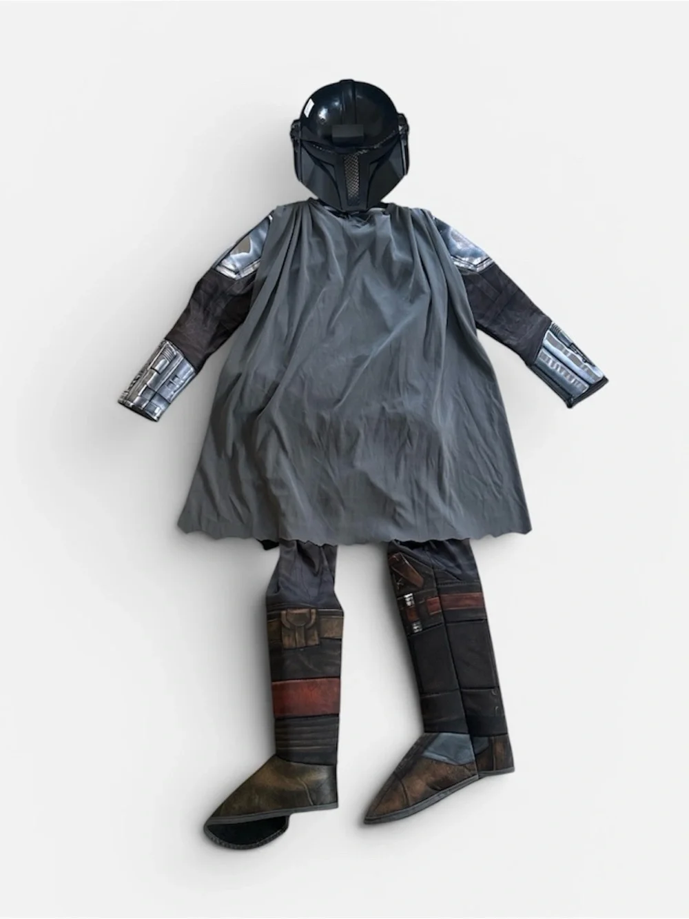 Rubies Star Wars The Mandolorian Halloween Costume, Child Size Medium (8-10)